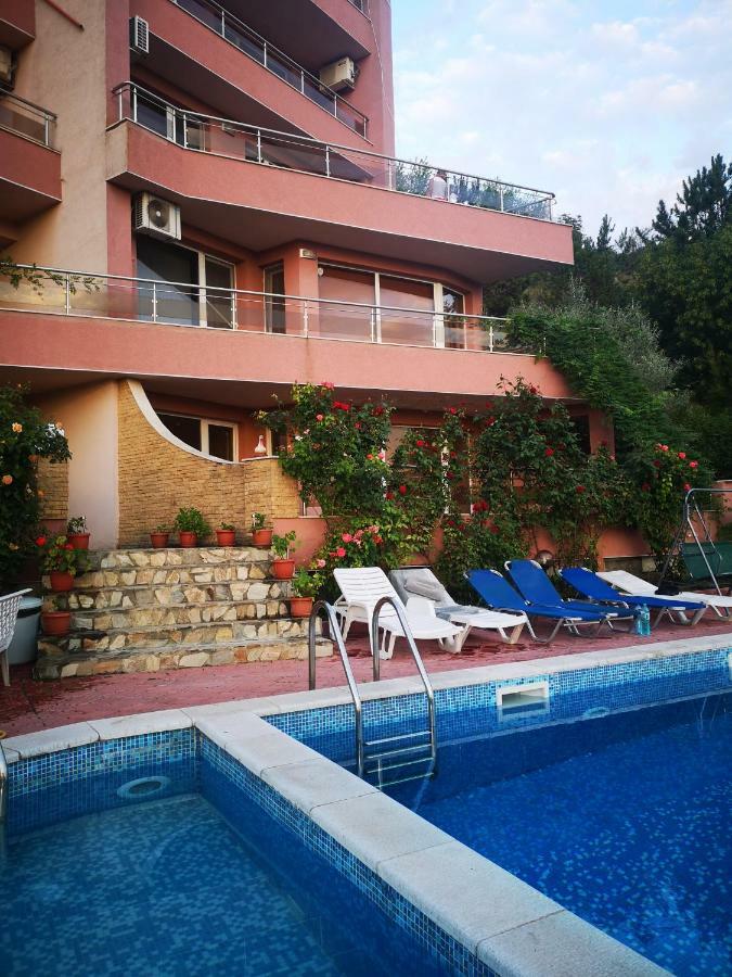 Ferienwohnung Complex Karia III Kawarna Exterior foto